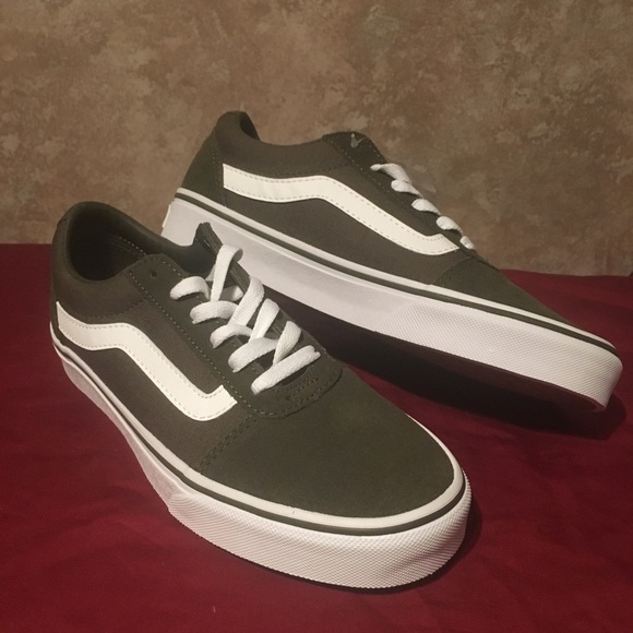 vans ward lo suede